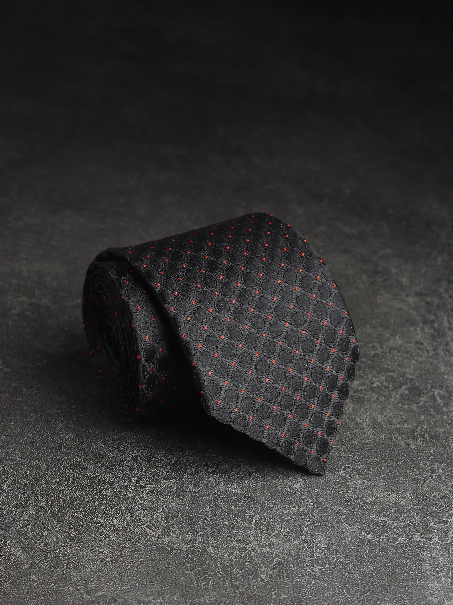 Kanthlangot Black Textured Circle Pattern Necktie