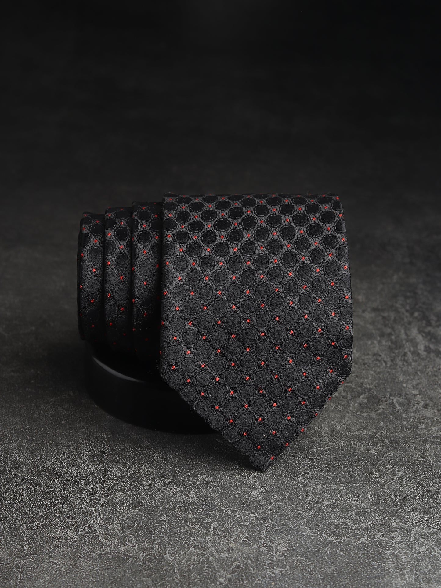 Kanthlangot Black Textured Circle Pattern Necktie
