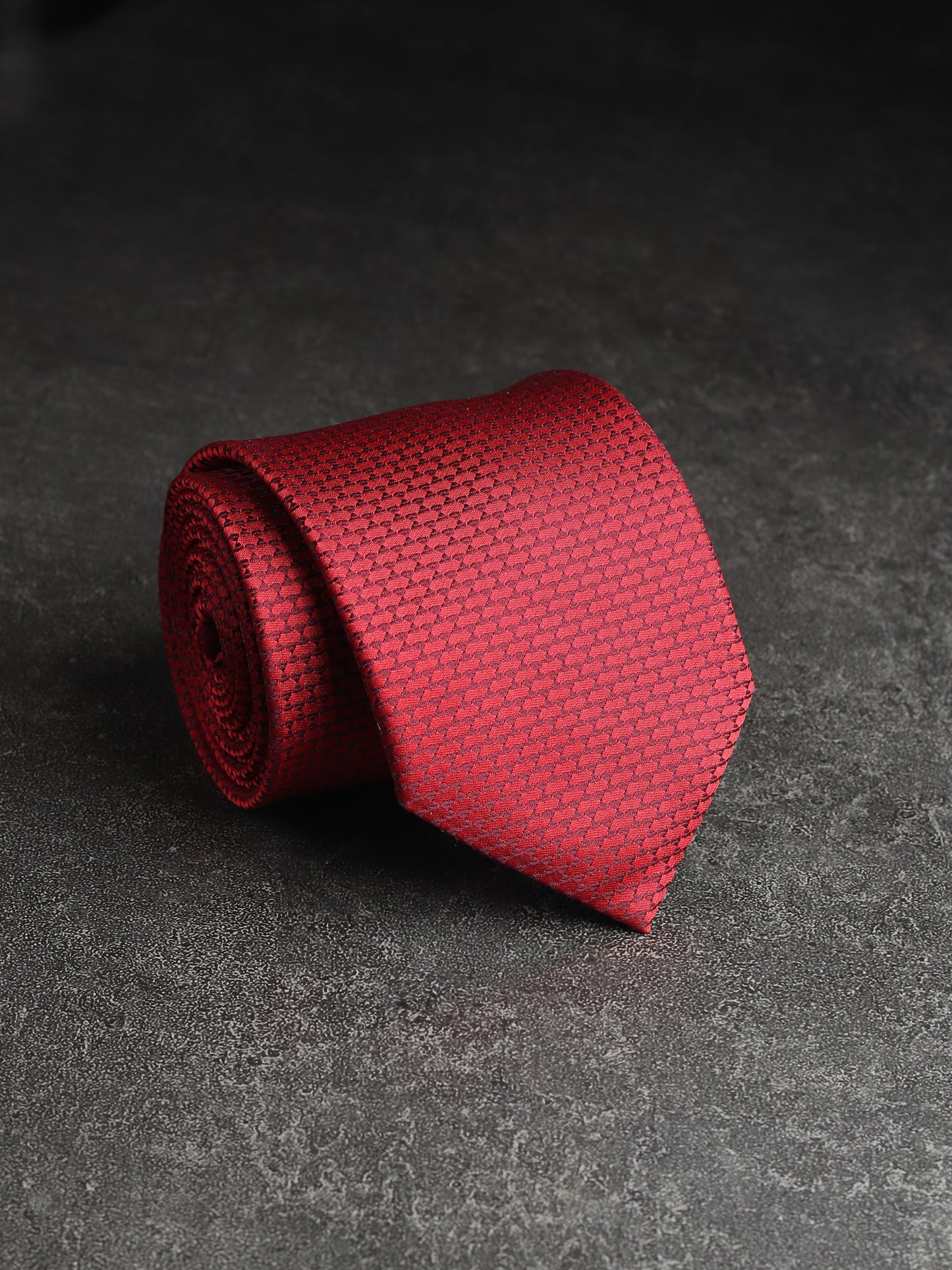 Kanthlangot Mens Red Pattern Necktie