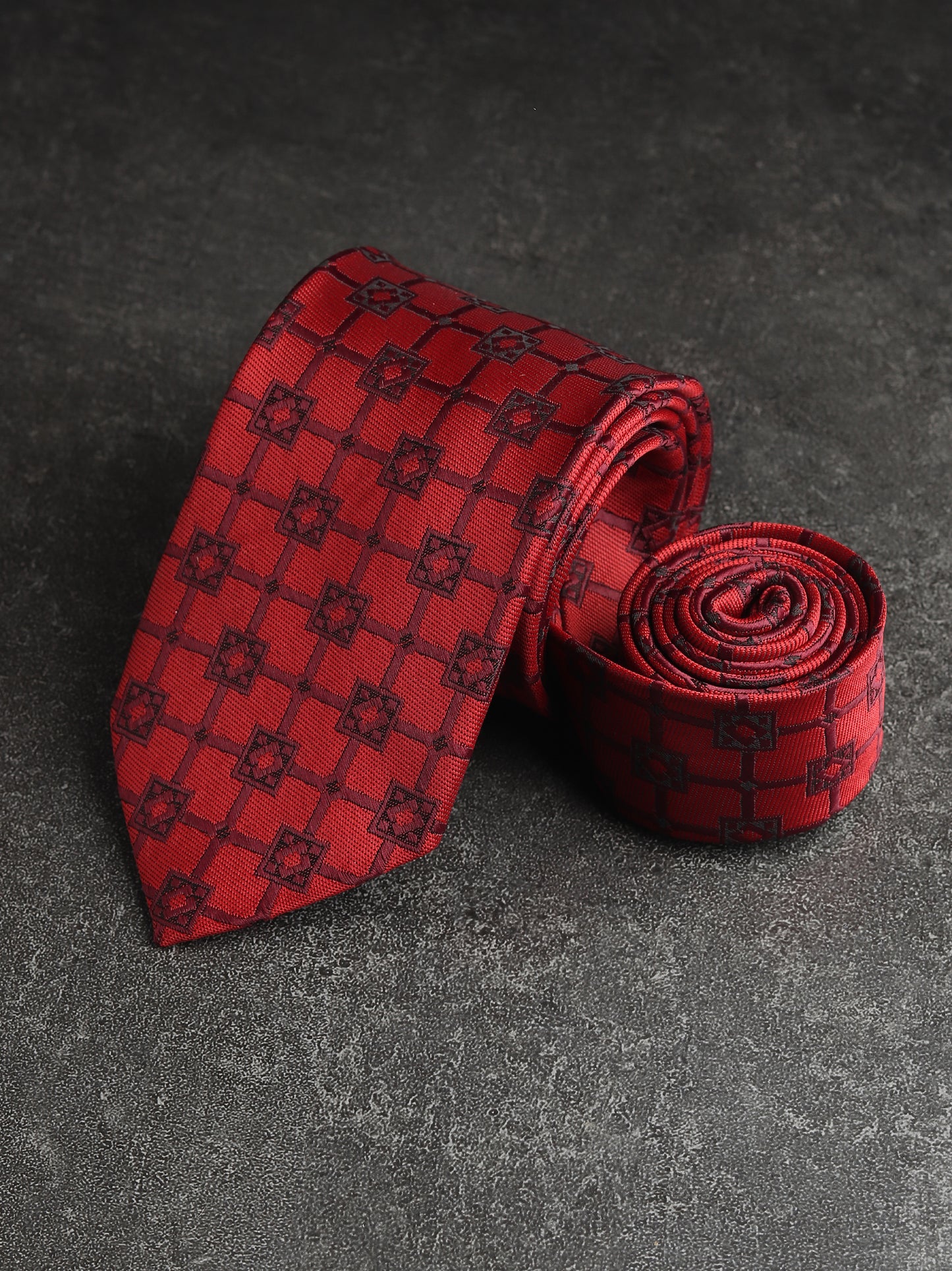 Kanthlangot Luxury Woven Necktie – Red & Black Square Pattern