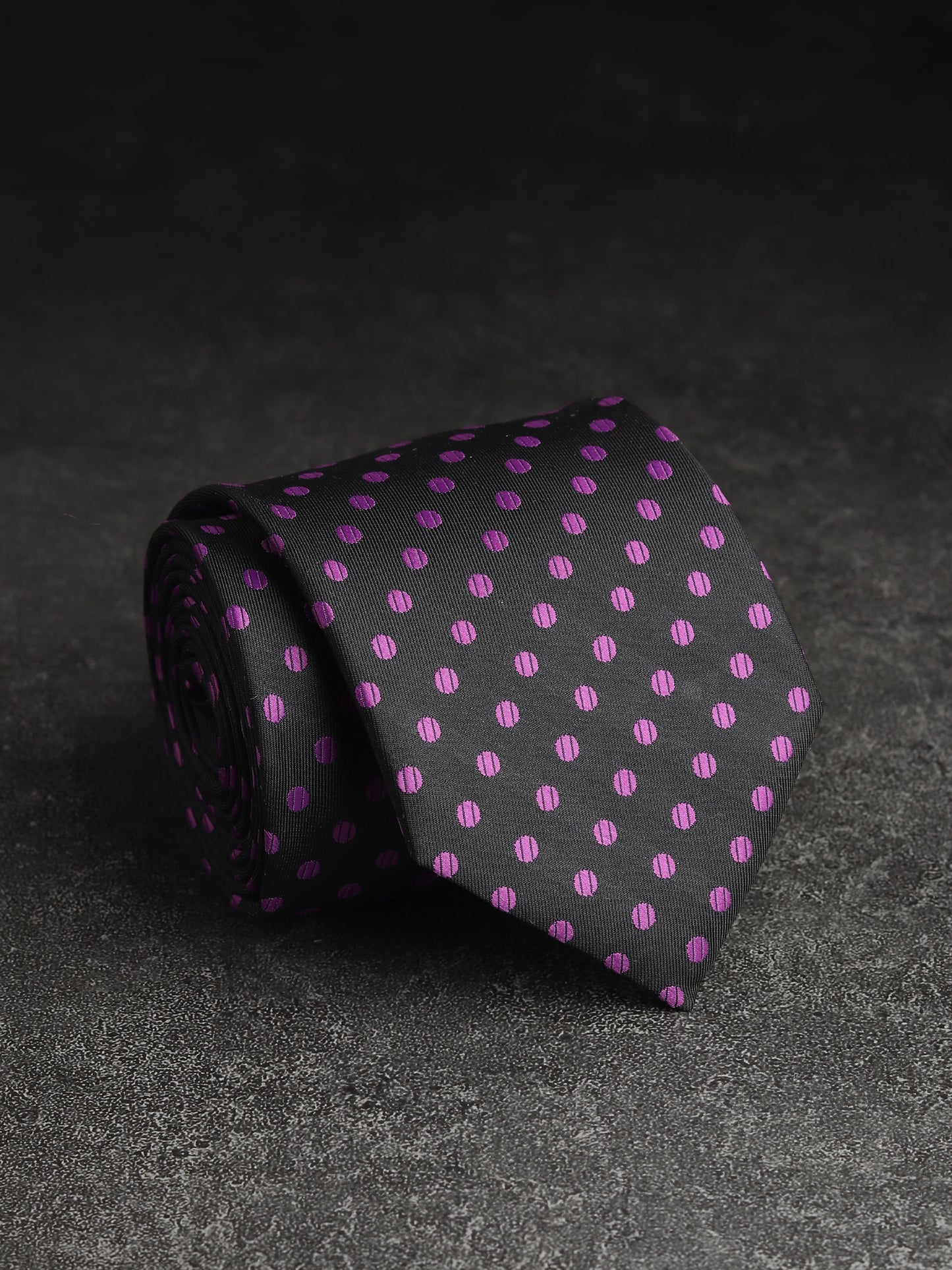 Kanthlangot Mens Red Necktie