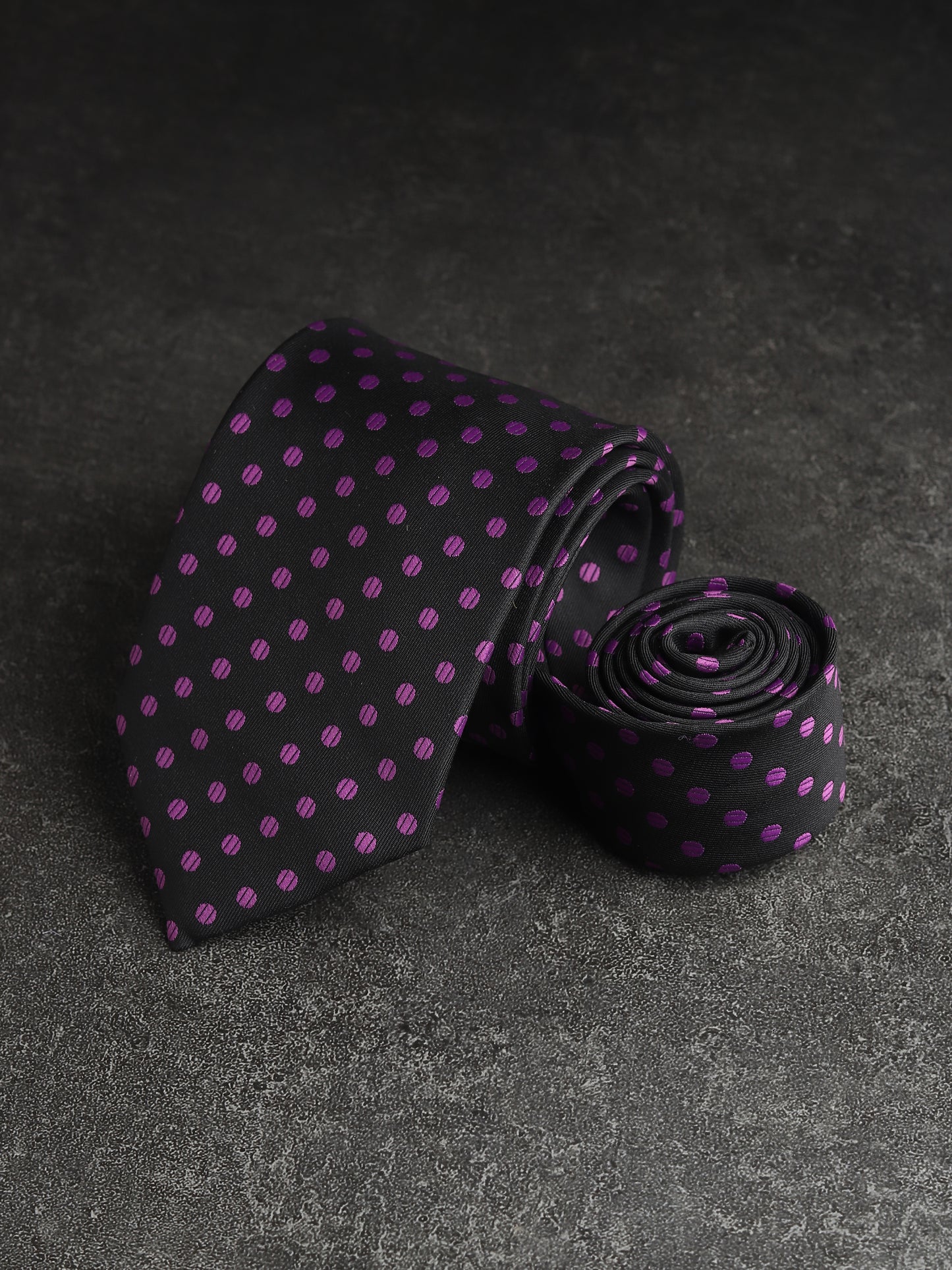 Kanthlangot Mens Red Necktie