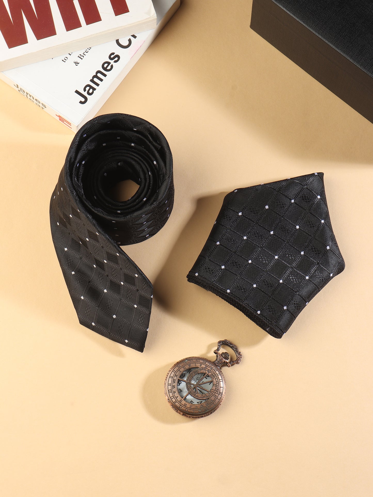 Kanthlangot Classic Black & White Necktie & Pocket Square Set