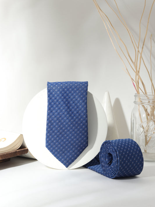 Kanthlangot Textured Blue Geometric Pattern Necktie – Elegant & Sophisticated