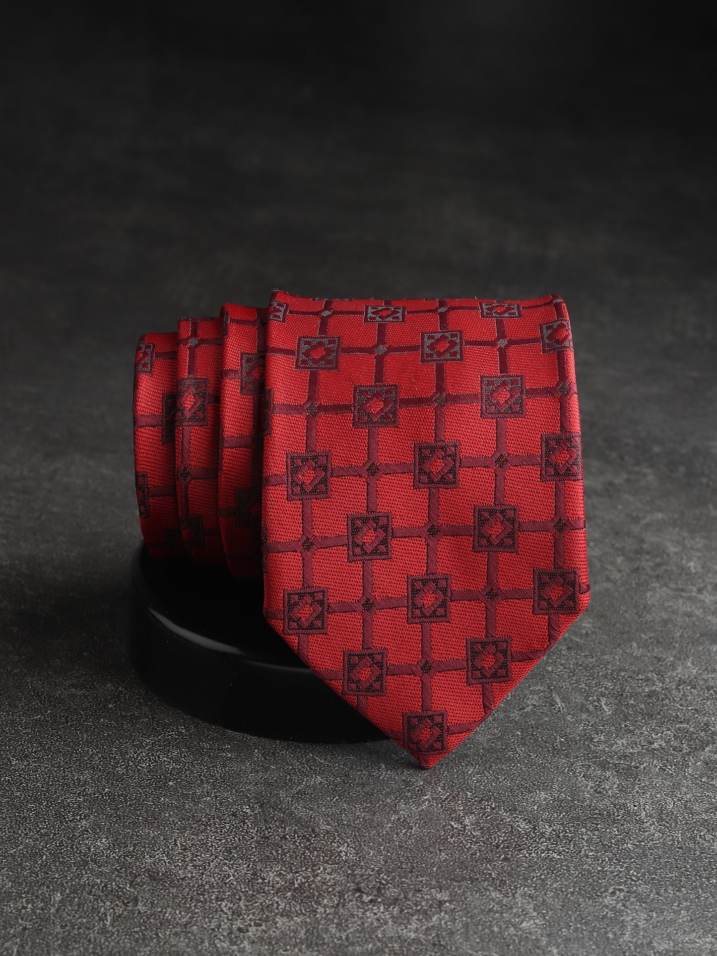 Kanthlangot Luxury Woven Necktie – Red & Black Square Pattern