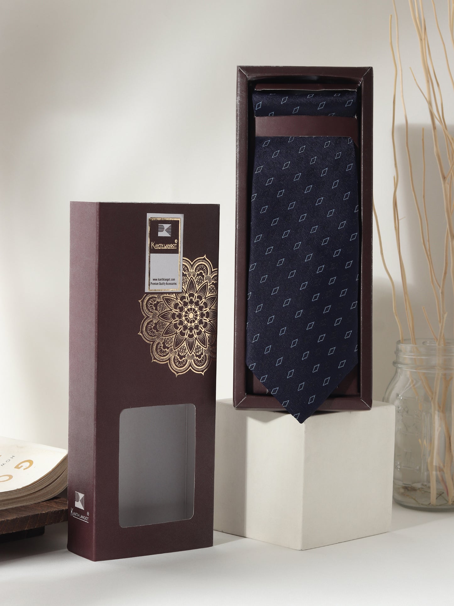 Kanthlangot Navy Diamond Tie & Pocket Square Set