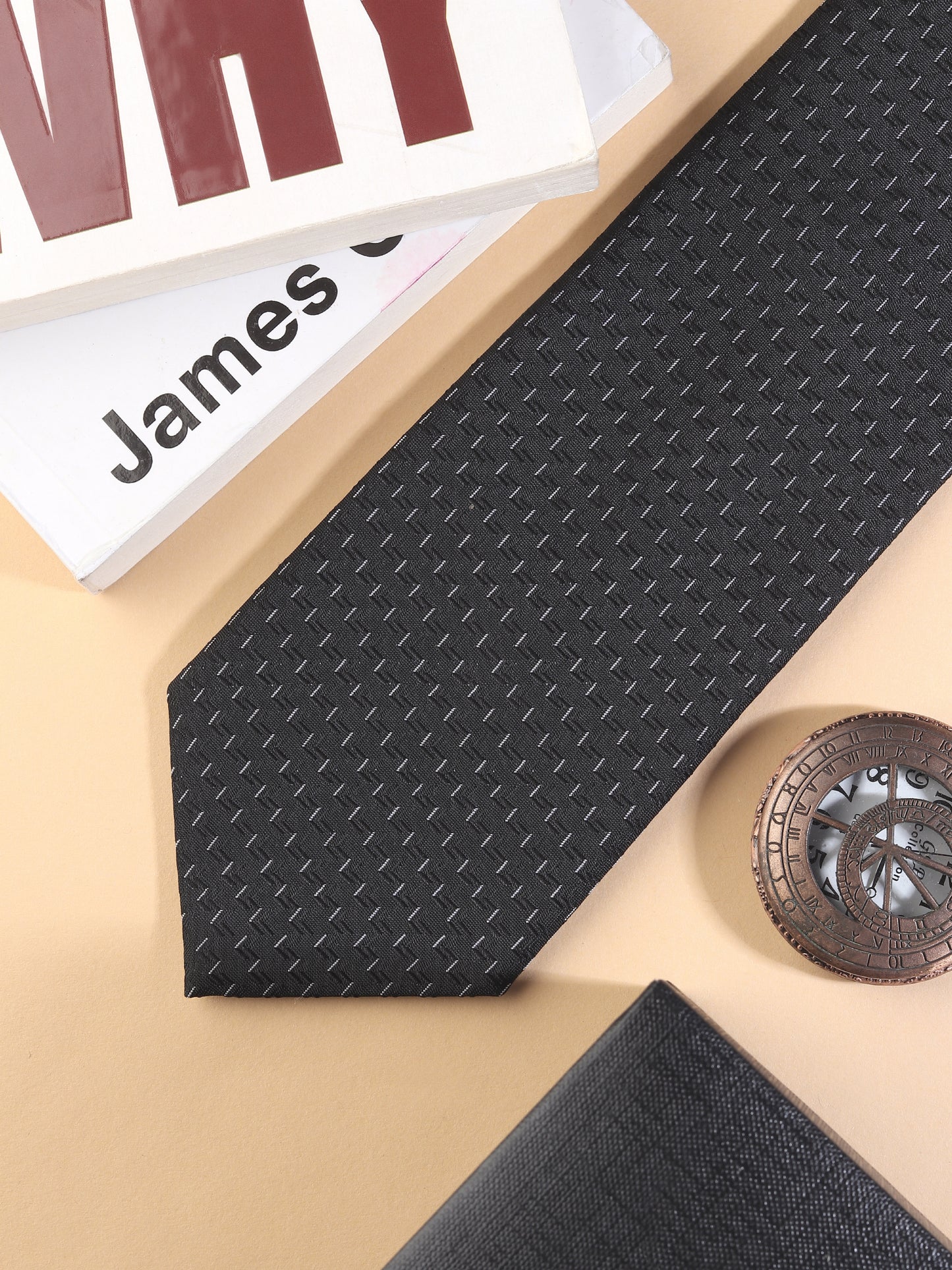 Kanthlangot Black Micro Dash Necktie & Pocket Square Set