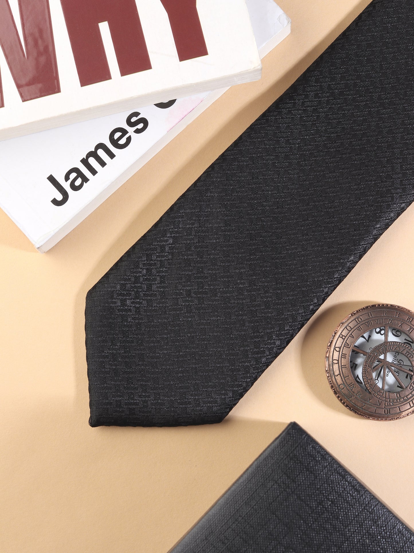 Kanthlangot Black Textured Necktie & Pocket Square Set