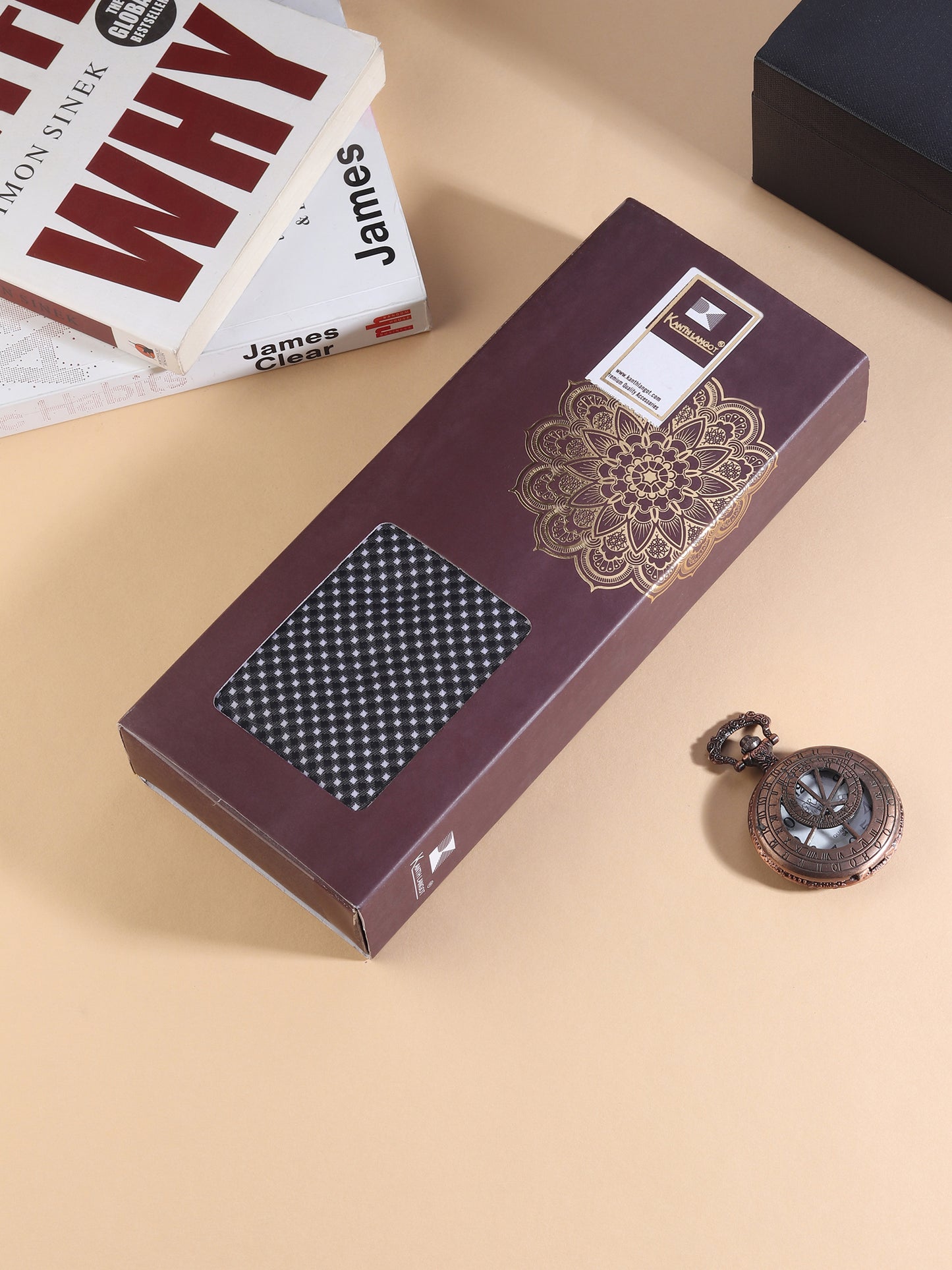 KanthLangot Classic Black & White Checkered Men’s Necktie – Elegant Formal Wear